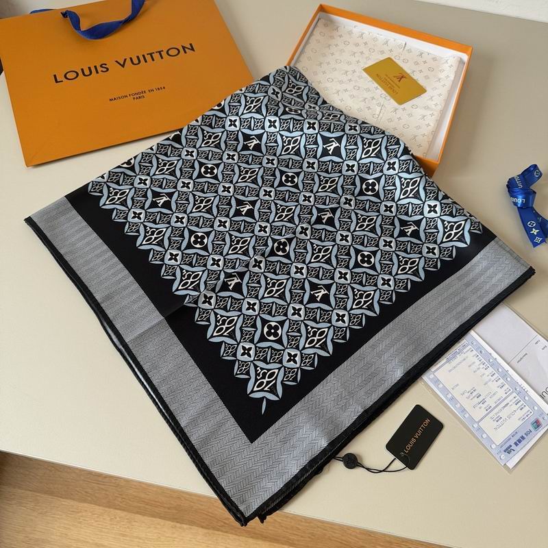 LV silk scarf hm45